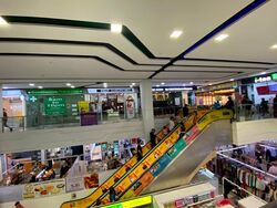 Junction Nine (D27), Retail #602860771